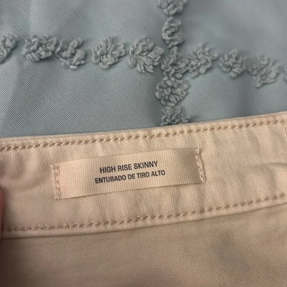 Universal thread cream skinny jean, size 6 - Picture 5 of 6